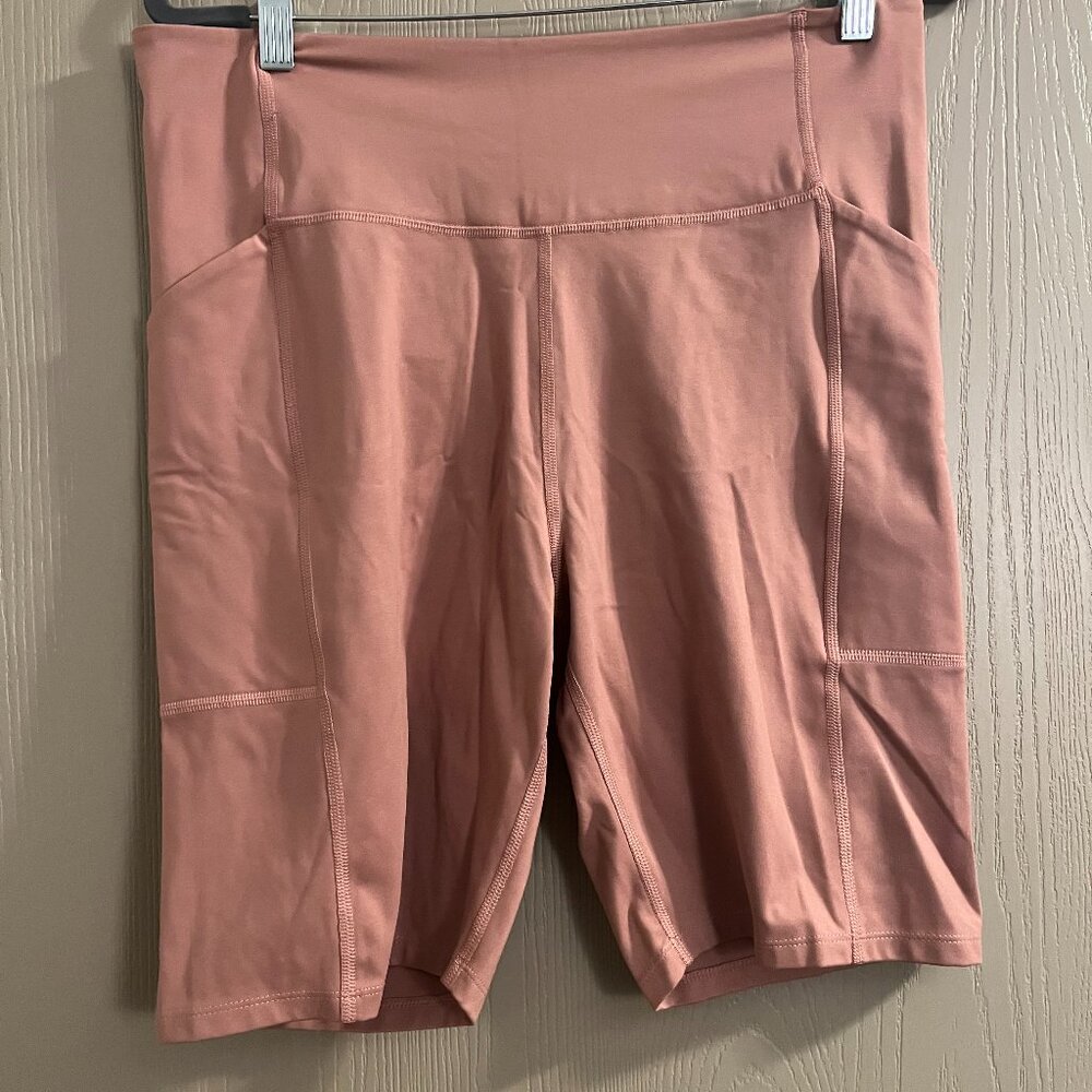 Girlfriend Collective Biker Shorts with Pockets - Size XXL - Great Condition